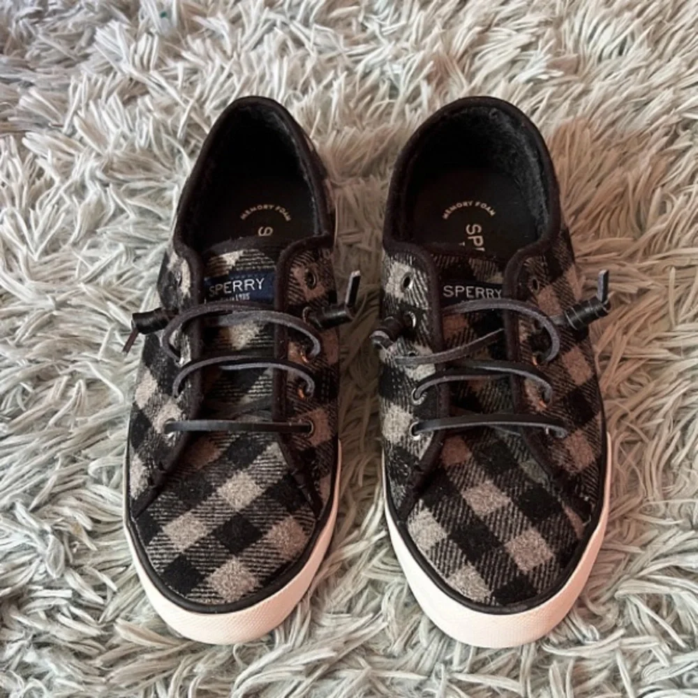 Buffalo Check Pier View Sneakers
